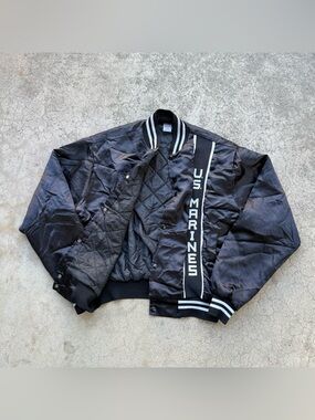 Vintage 80’s 90’s U.S. MARINES Satin Bomber Quilted Black Jacket
